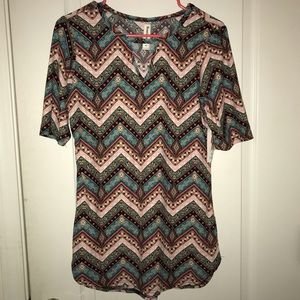 Tunic shirt zig zag soft stretchy m
